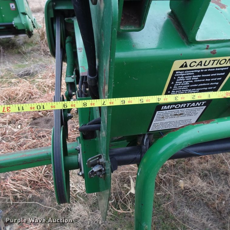 image for item DI0762 2004 John Deere 936D draper head