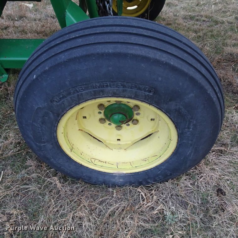 image for item DI0762 2004 John Deere 936D draper head