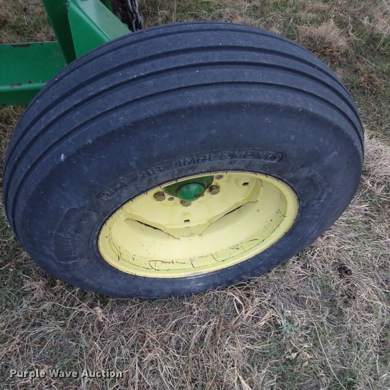 image for item DI0762 2004 John Deere 936D draper head