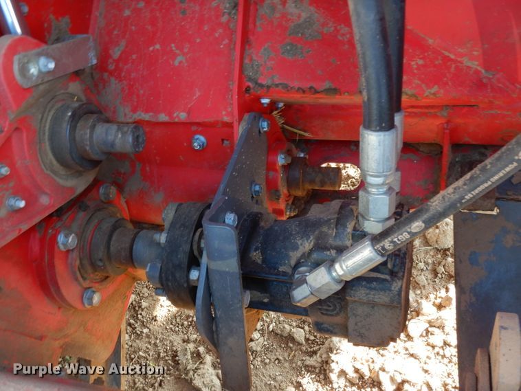 image for item DI0768 2017 Massey-Ferguson WR9860 windrower