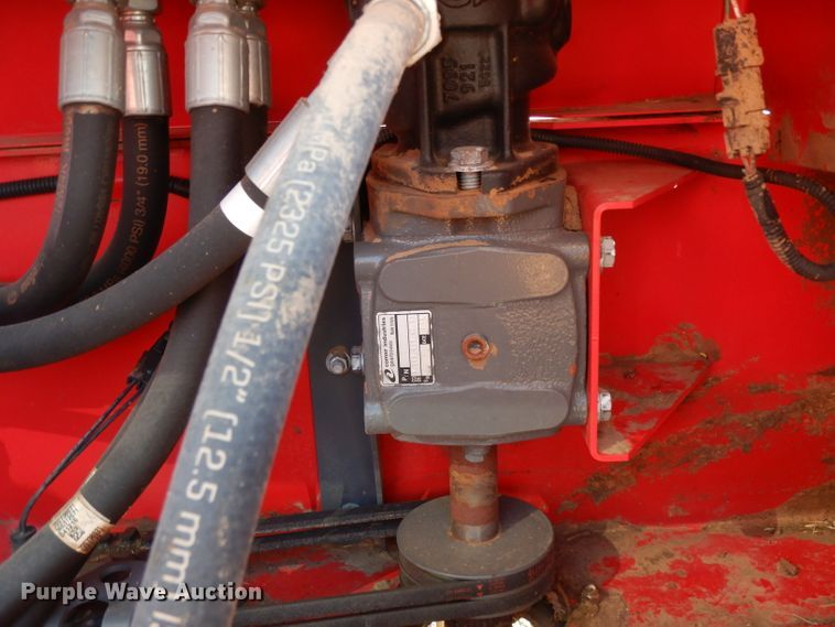 image for item DI0768 2017 Massey-Ferguson WR9860 windrower