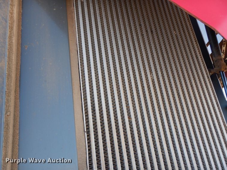 image for item DI0768 2017 Massey-Ferguson WR9860 windrower