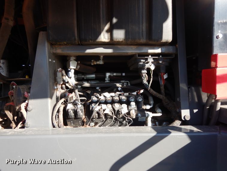 image for item DI0768 2017 Massey-Ferguson WR9860 windrower