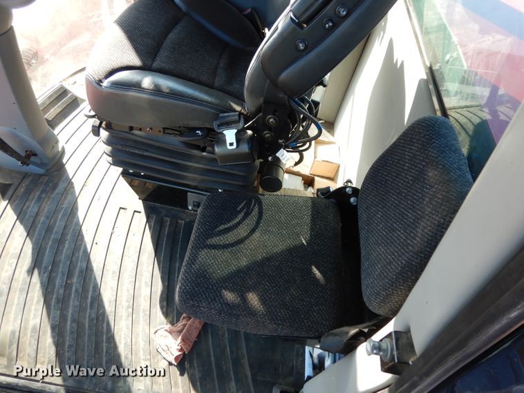 image for item DI0768 2017 Massey-Ferguson WR9860 windrower