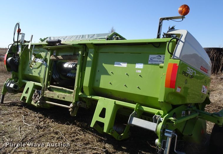 image for item DI0770 2016 Claas 380 pickup head