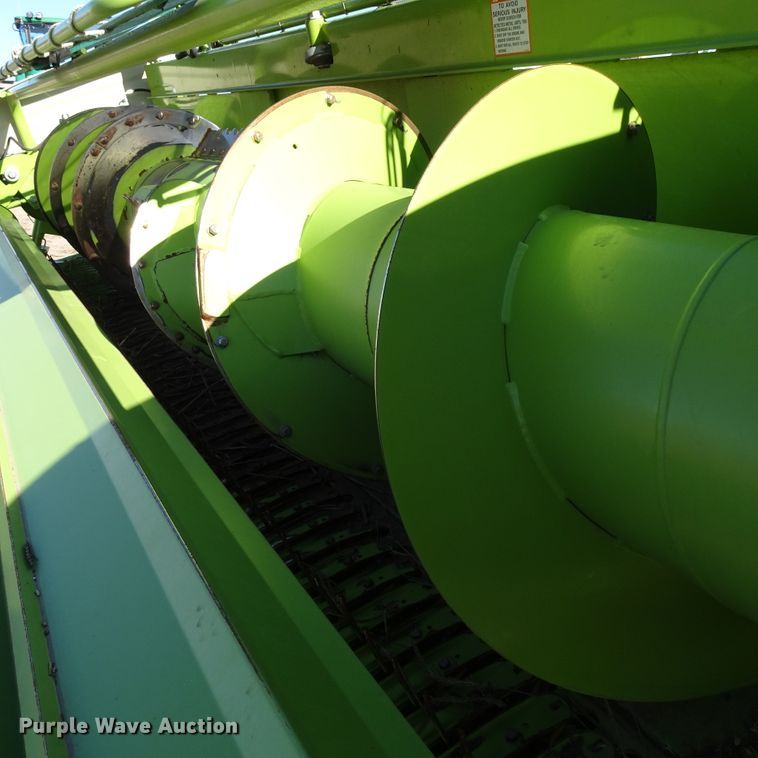 image for item DI0770 2016 Claas 380 pickup head