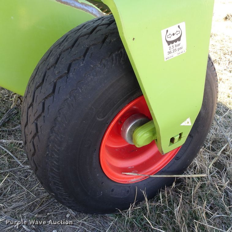 image for item DI0770 2016 Claas 380 pickup head