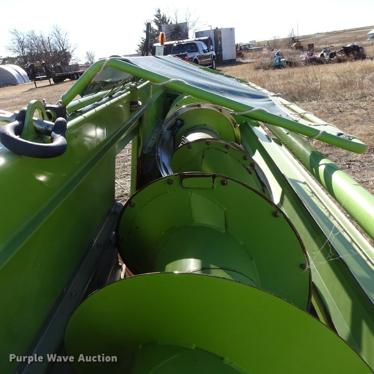 image for item DI0770 2016 Claas 380 pickup head