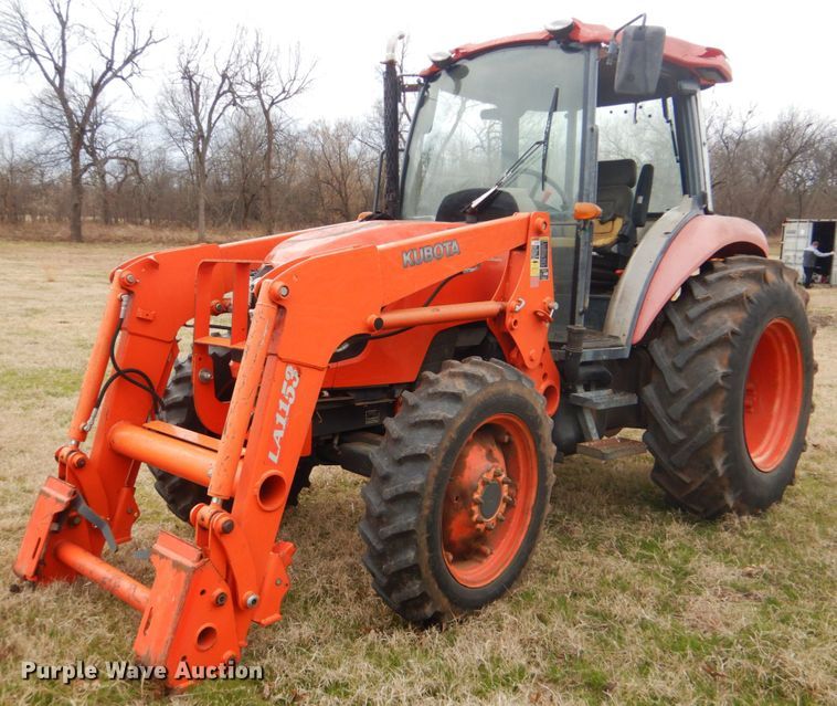 image for item DI2421 Kubota M7040D MFWD tractor