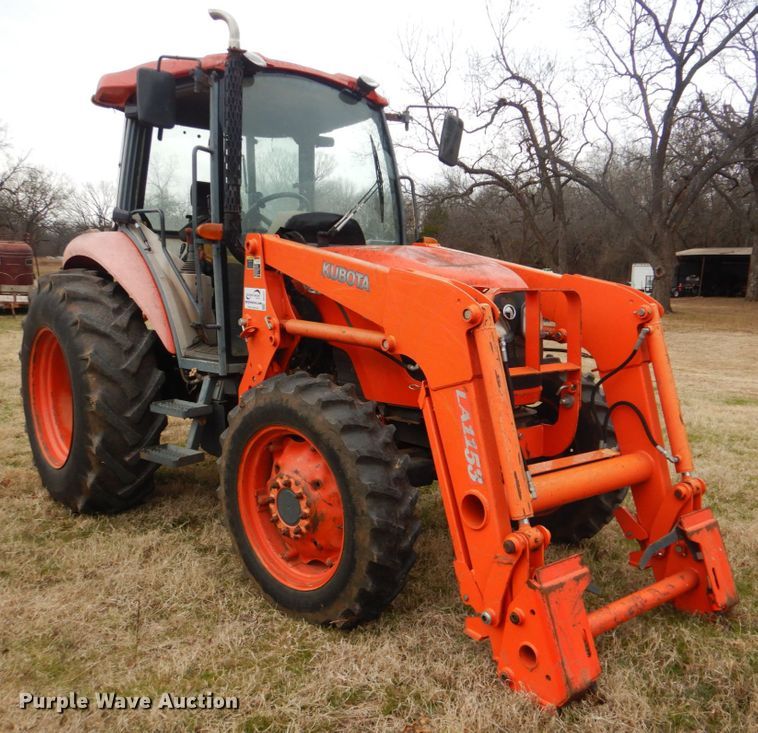 image for item DI2421 Kubota M7040D MFWD tractor