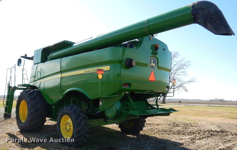 image for item EK9118 2012 John Deere S660 RWA combine