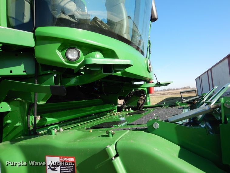 image for item EK9118 2012 John Deere S660 RWA combine