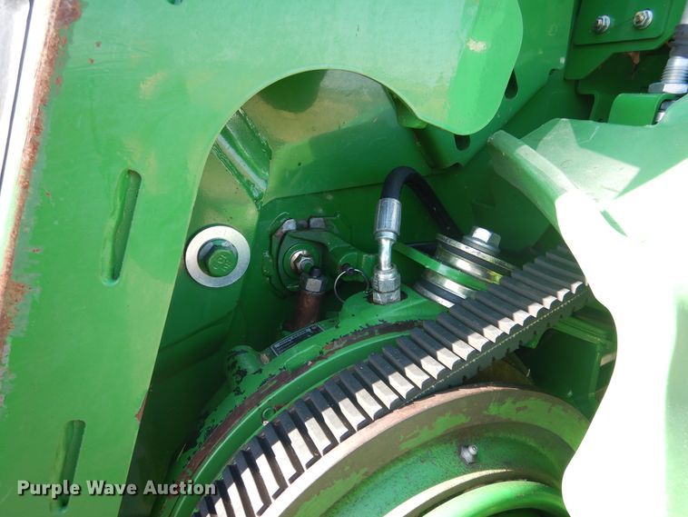 image for item EK9118 2012 John Deere S660 RWA combine