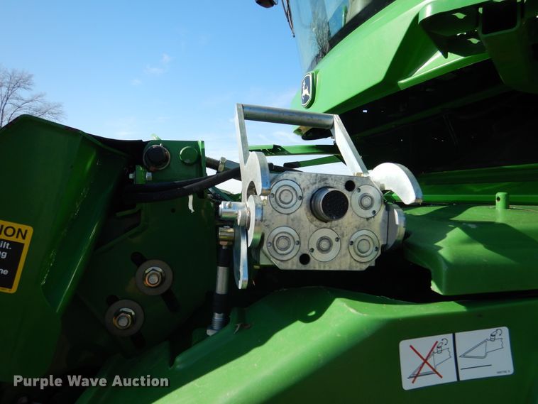 image for item EK9118 2012 John Deere S660 RWA combine