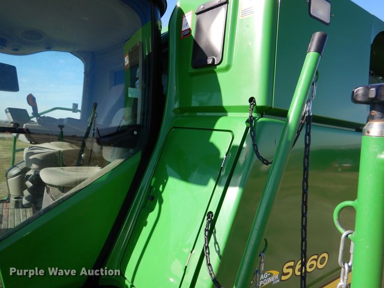 image for item EK9118 2012 John Deere S660 RWA combine