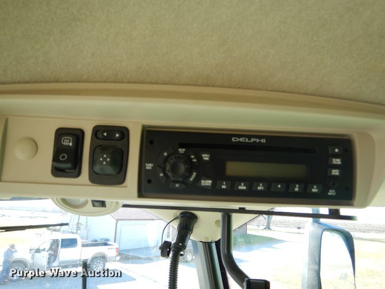 image for item EK9118 2012 John Deere S660 RWA combine