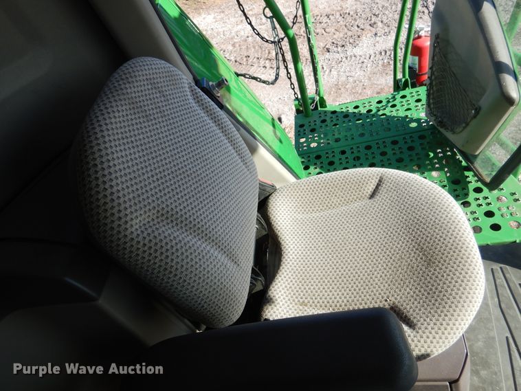 image for item EK9118 2012 John Deere S660 RWA combine