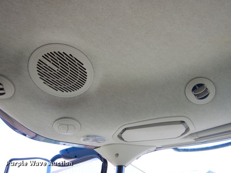 image for item EK9118 2012 John Deere S660 RWA combine