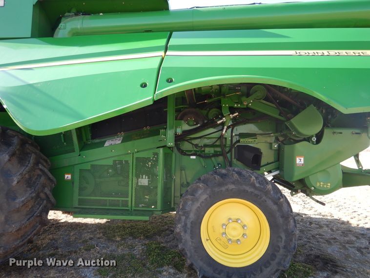 image for item EK9118 2012 John Deere S660 RWA combine