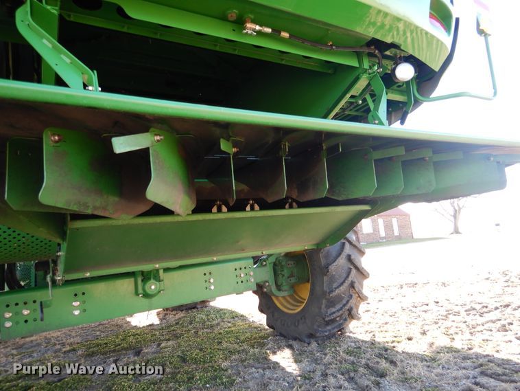 image for item EK9118 2012 John Deere S660 RWA combine