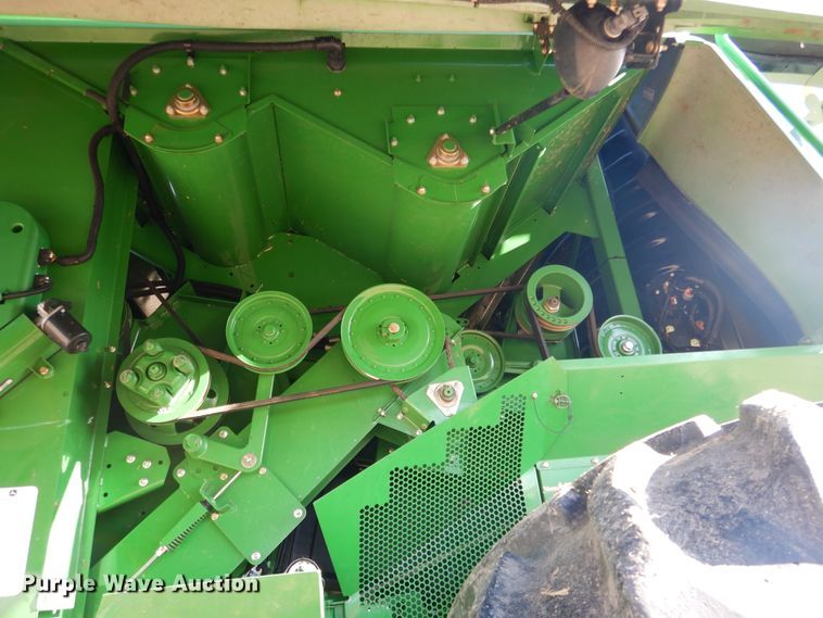 image for item EK9118 2012 John Deere S660 RWA combine