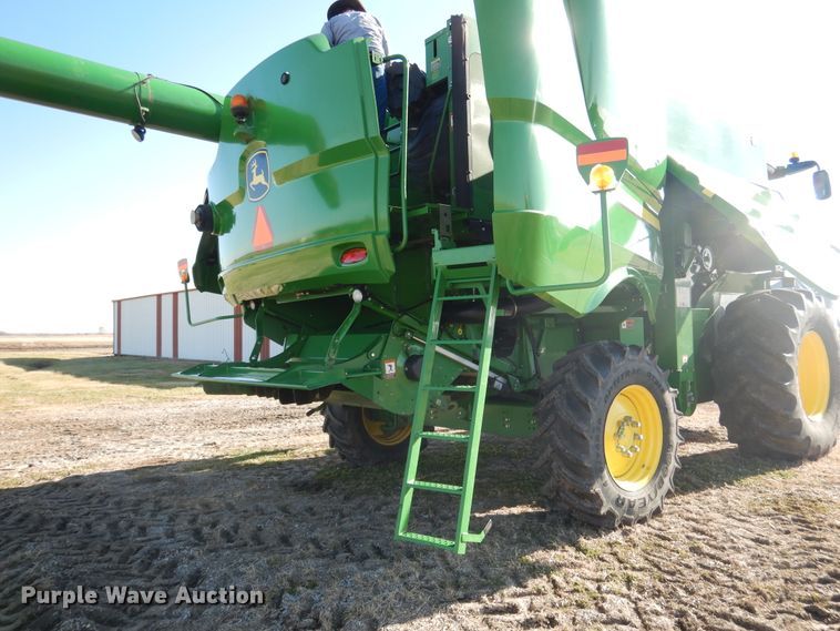 image for item EK9118 2012 John Deere S660 RWA combine