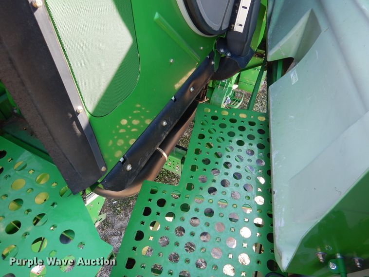 image for item EK9118 2012 John Deere S660 RWA combine