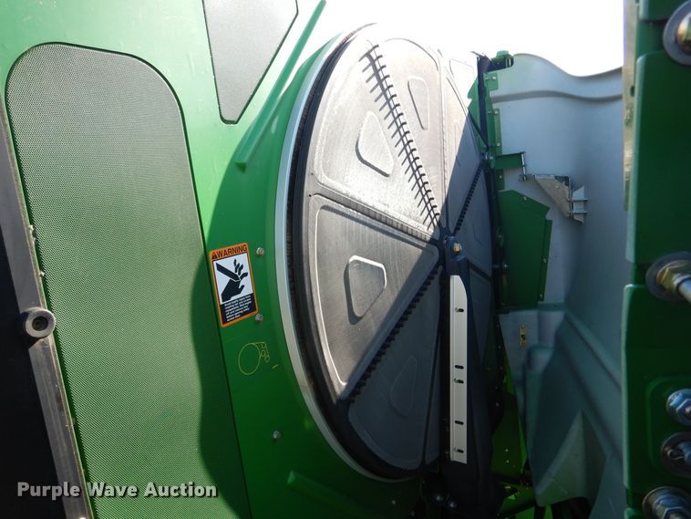 image for item EK9118 2012 John Deere S660 RWA combine