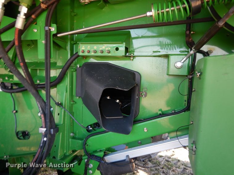 image for item EK9118 2012 John Deere S660 RWA combine