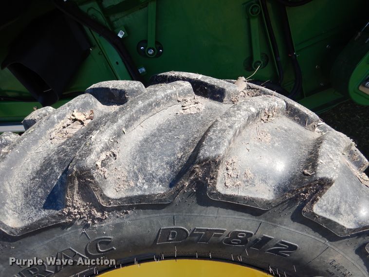 image for item EK9118 2012 John Deere S660 RWA combine