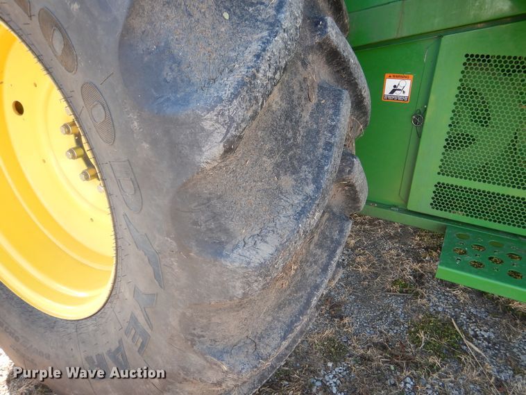 image for item EK9118 2012 John Deere S660 RWA combine