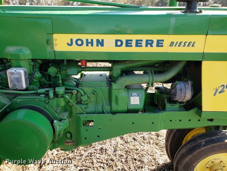 image for item ET9949 John Deere 720 tractor