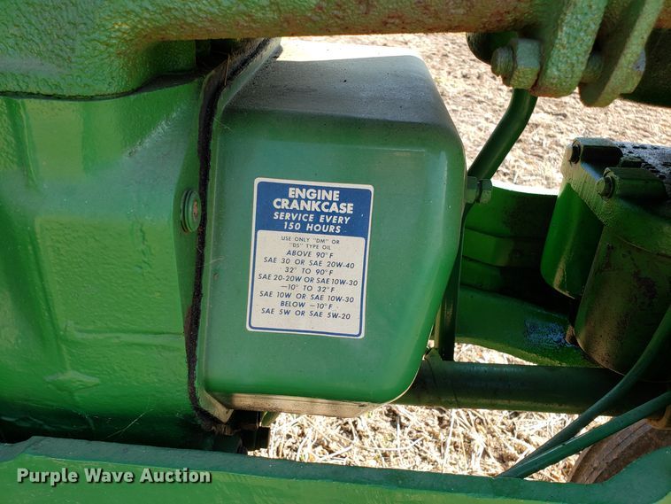 image for item ET9949 John Deere 720 tractor