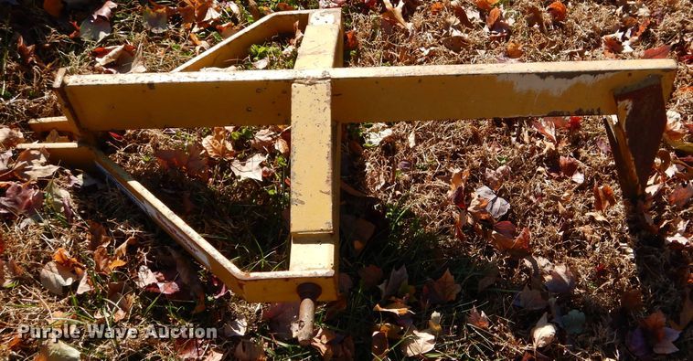 image for item EY9368 Bale spear and sub soiler