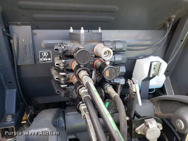 image for item EZ9019 2015 Kubota M135GX MFWD tractor