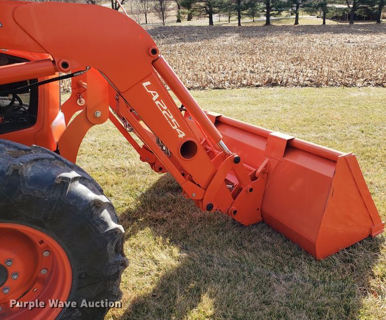 image for item EZ9019 2015 Kubota M135GX MFWD tractor