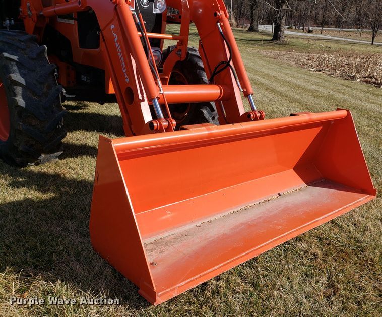 image for item EZ9019 2015 Kubota M135GX MFWD tractor