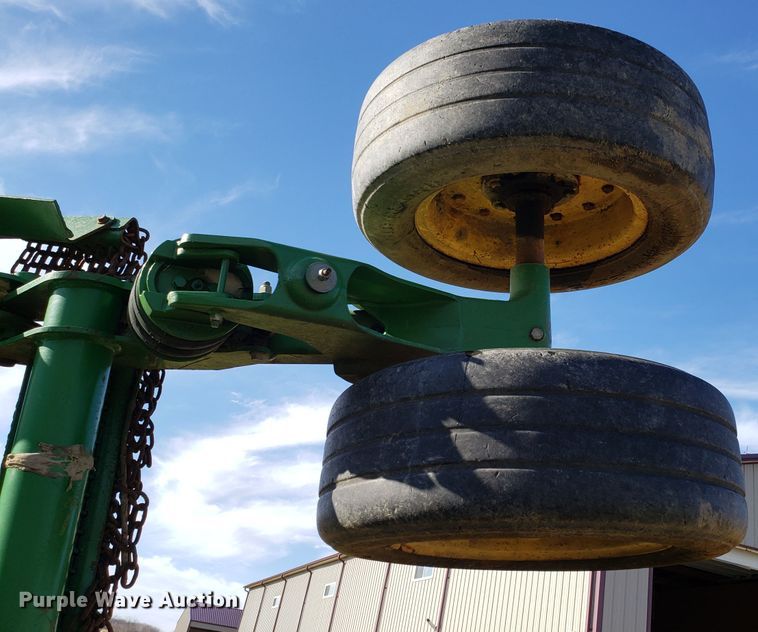 image for item EZ9020 John Deere CX20 batwing rotary mower