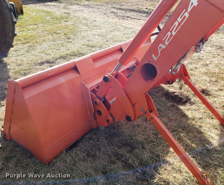 image for item EZ9021 Kubota LA2254 loader