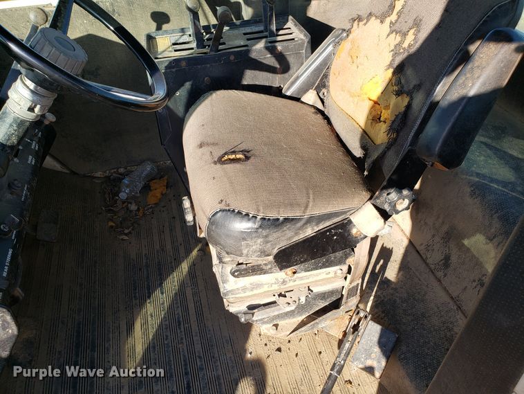 image for item EZ9024 Case 2670 Traction King 4WD tractor