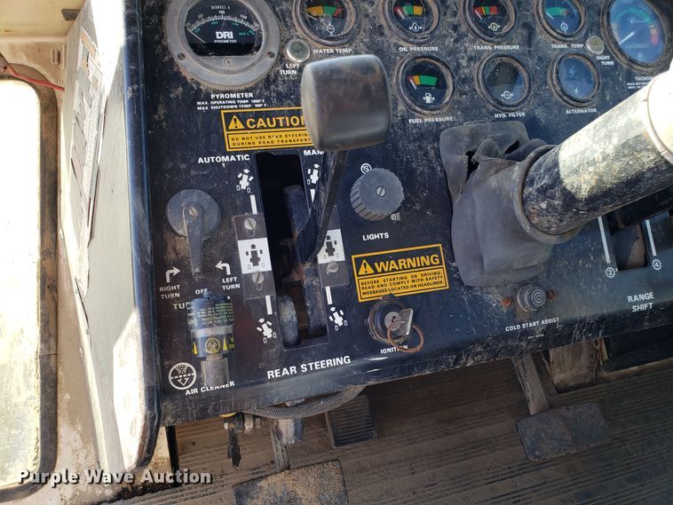 image for item EZ9024 Case 2670 Traction King 4WD tractor