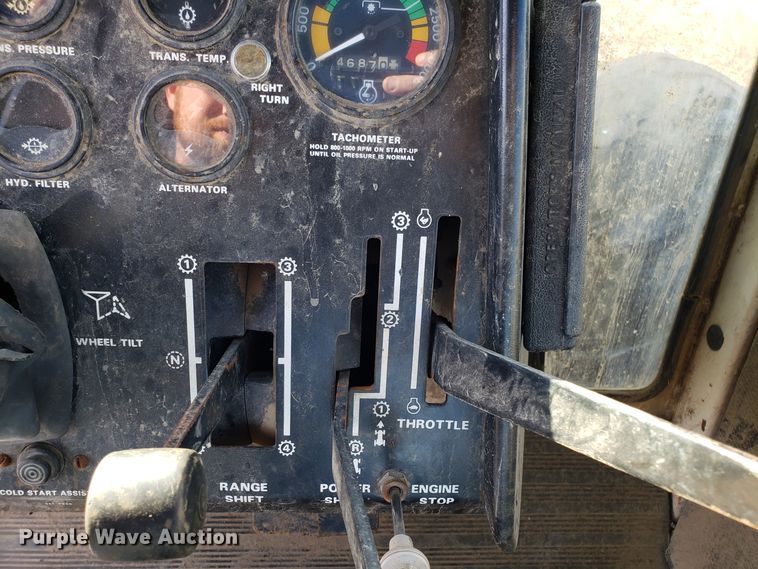 image for item EZ9024 Case 2670 Traction King 4WD tractor