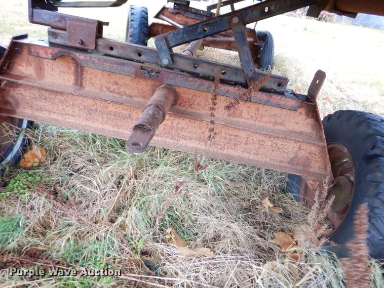 image for item FA9933 John Deere 643 corn head