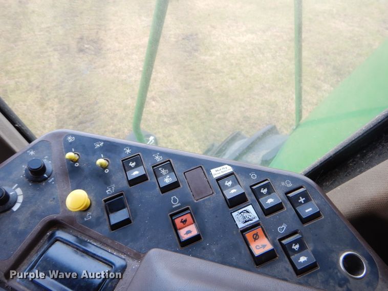 image for item FA9936 1999 John Deere 9510 RWA combine