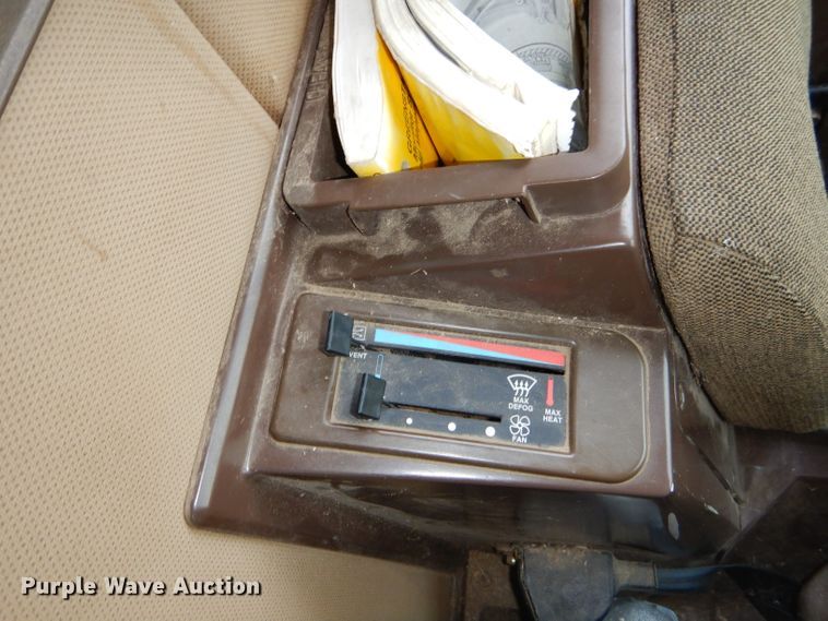 image for item FA9936 1999 John Deere 9510 RWA combine