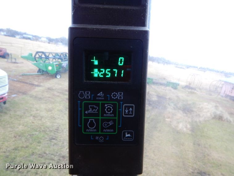 image for item FA9936 1999 John Deere 9510 RWA combine