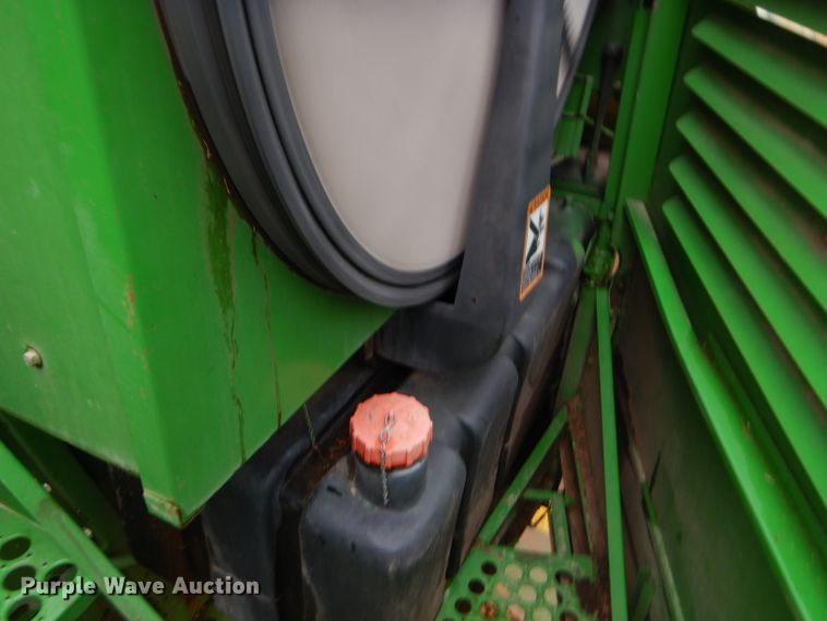 image for item FA9936 1999 John Deere 9510 RWA combine