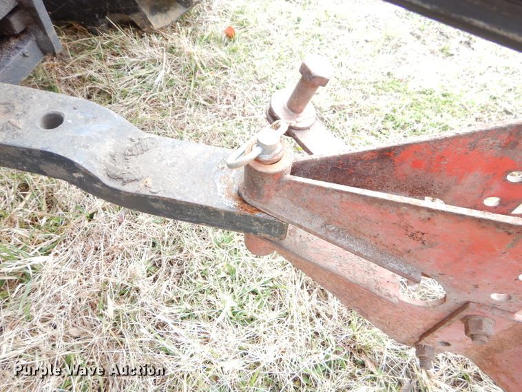 image for item FA9992 New Holland 351 feed mixer