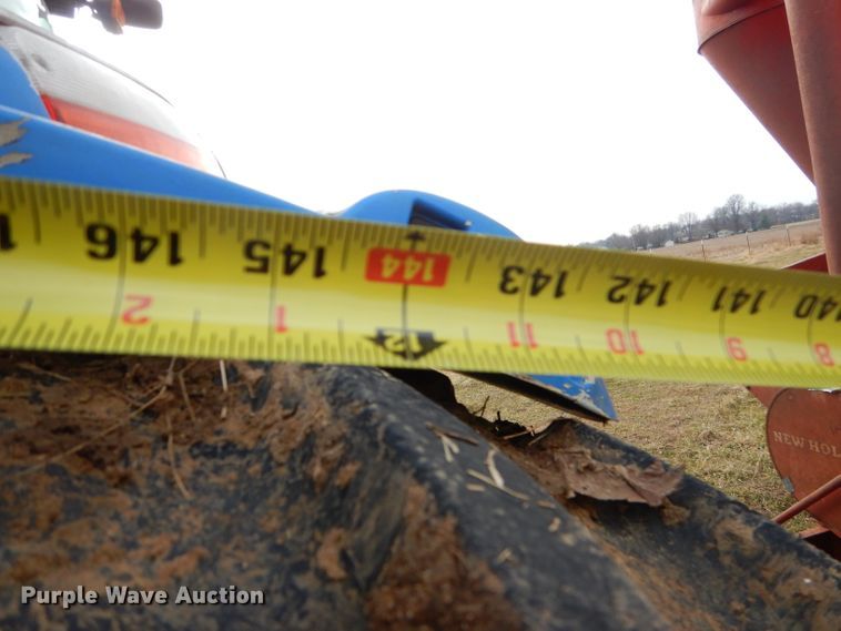 image for item FA9992 New Holland 351 feed mixer