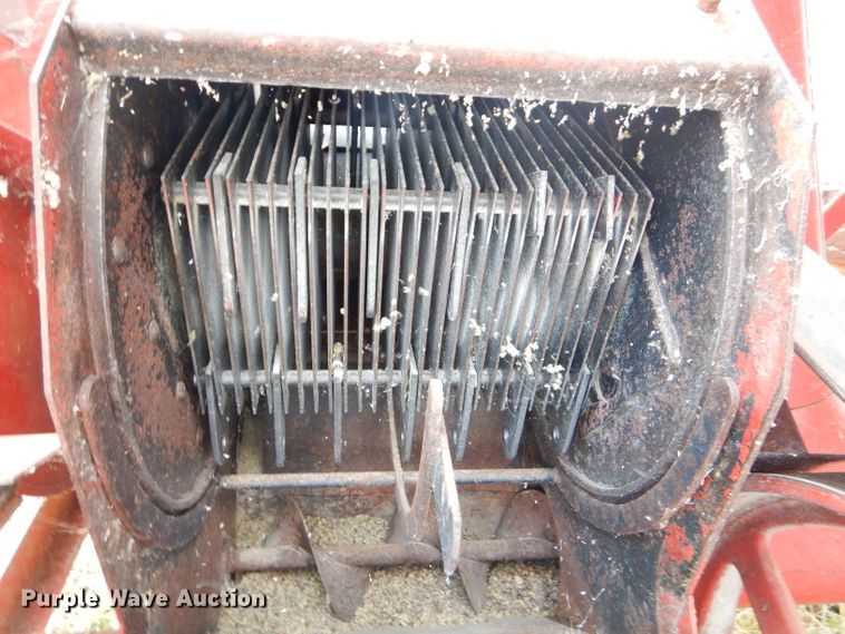 image for item FA9992 New Holland 351 feed mixer